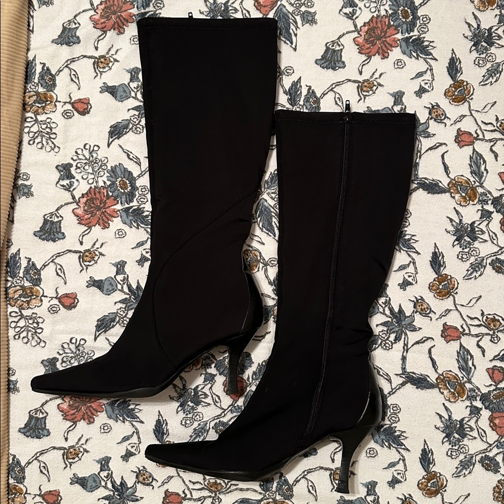 Black Knee-High Heeled Boots
